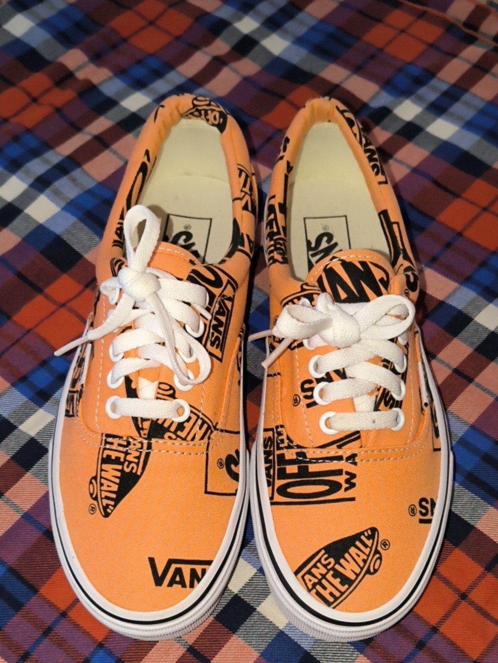 Vans Off the Wall Era Logo Tangerine Black Sneaker Women’s 8.0  Men's 6.5